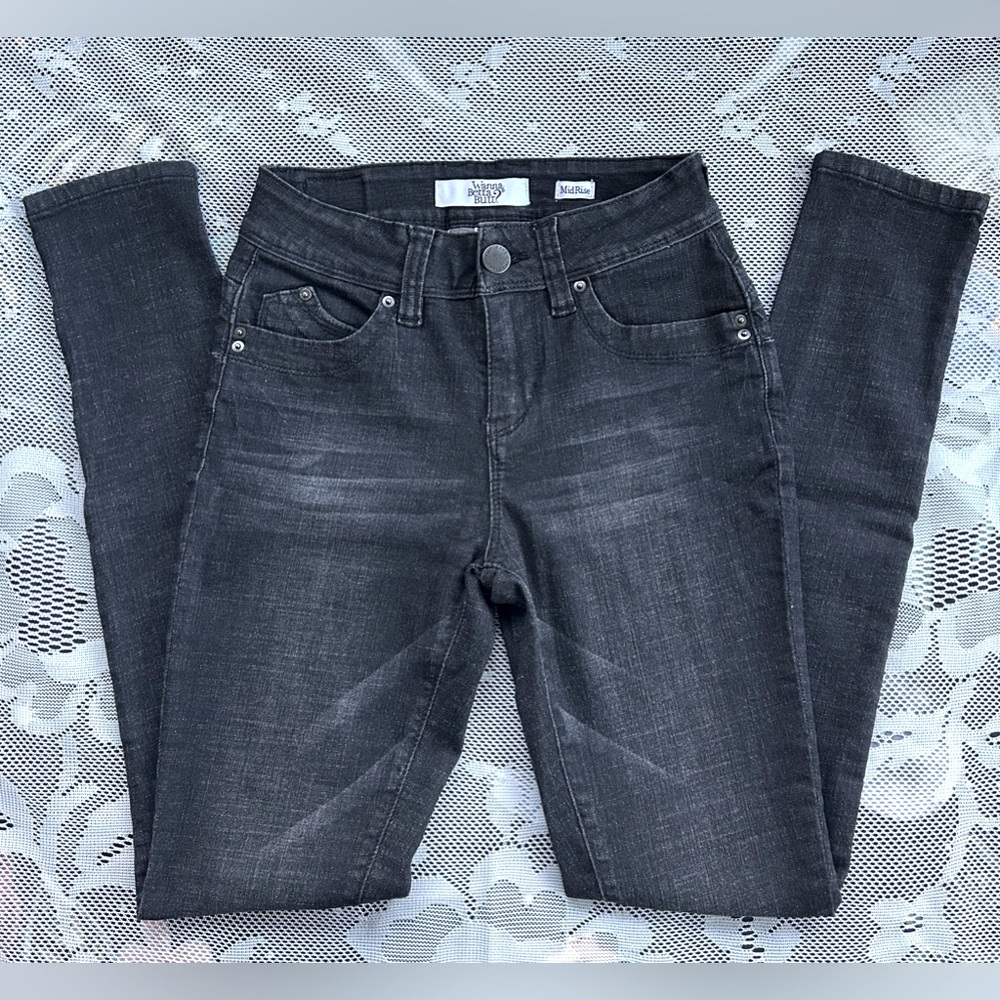 YMI ‘Wanna Betta Butt?’ Black-Wash Skinny/Stretch Jeans, Mid-Rise, Booty-lift